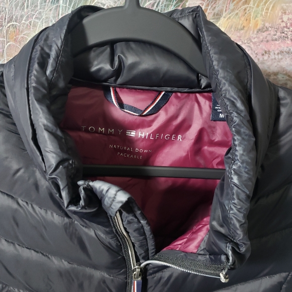 Tommy Hilfiger- Natural Down Jacket - Size Medium - Picture 11 of 12